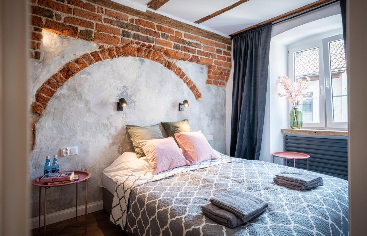 Apartamenty Stare Cegly Thorn Exterior foto