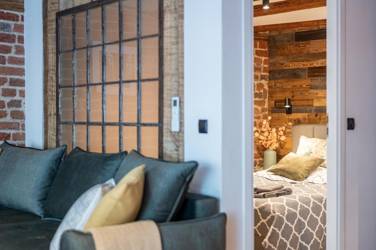 Apartamenty Stare Cegly Thorn Exterior foto